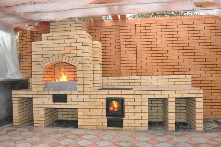 Комплекс барбекю Комплекс барбекю