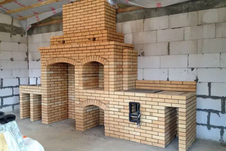 Комплекс барбекю Комплекс барбекю